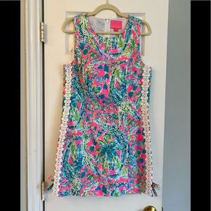 Lilly Pulitzer Mila Shift in Snap Back size 12